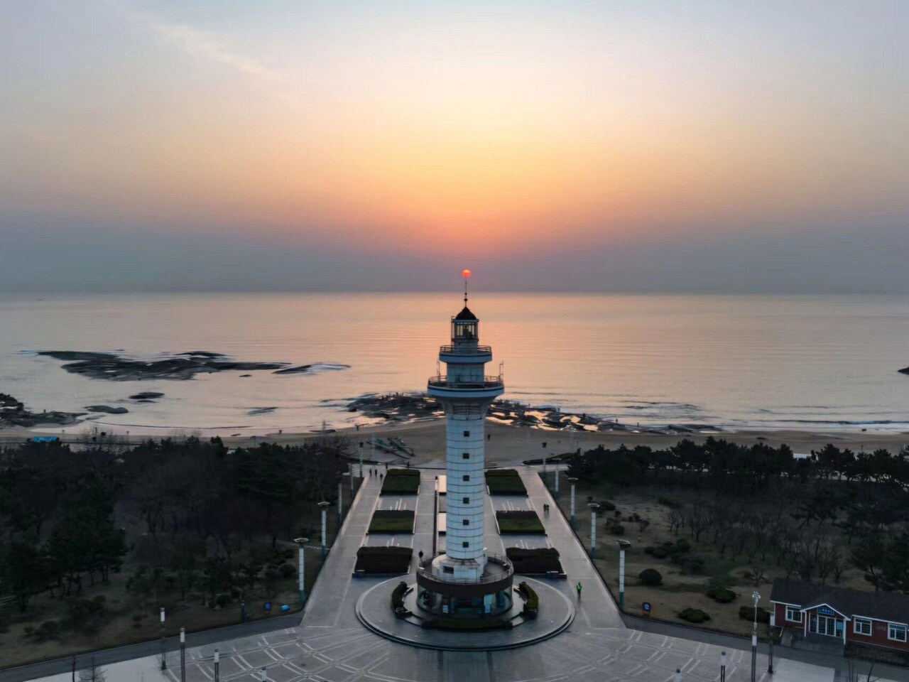 日照刘家湾赶海园附近住宿怎么选:赶海行程要看潮汐也要看交通 日照刘家湾赶海园附近住宿怎么选:赶海行程要看潮汐也要看交通